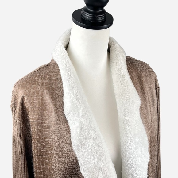 Alfred Dunner Womens Open Front Sweater Cardigan Sz 20 Faux Fur Ribbed Soft NEW - Picture 2 of 11